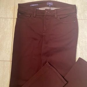 Excellent condition- NYDJ - Sheri slim